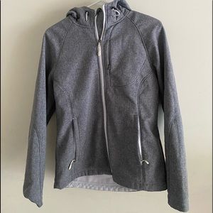 Mens medium Kirkland hooded jacket. Like new.